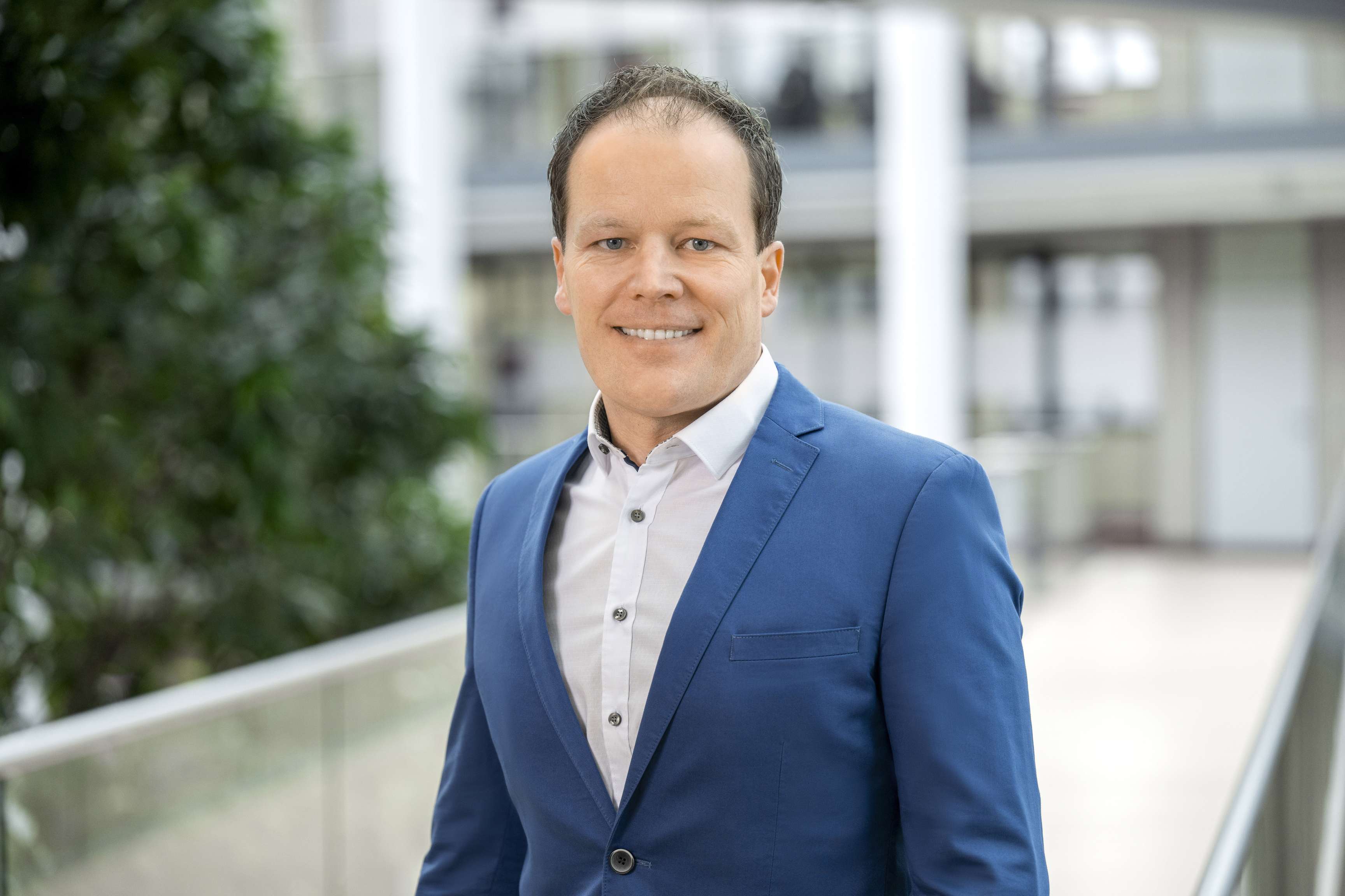 Portrait of Holger Hennerkes, Co-Chief Executive Officer (Co-CEO)