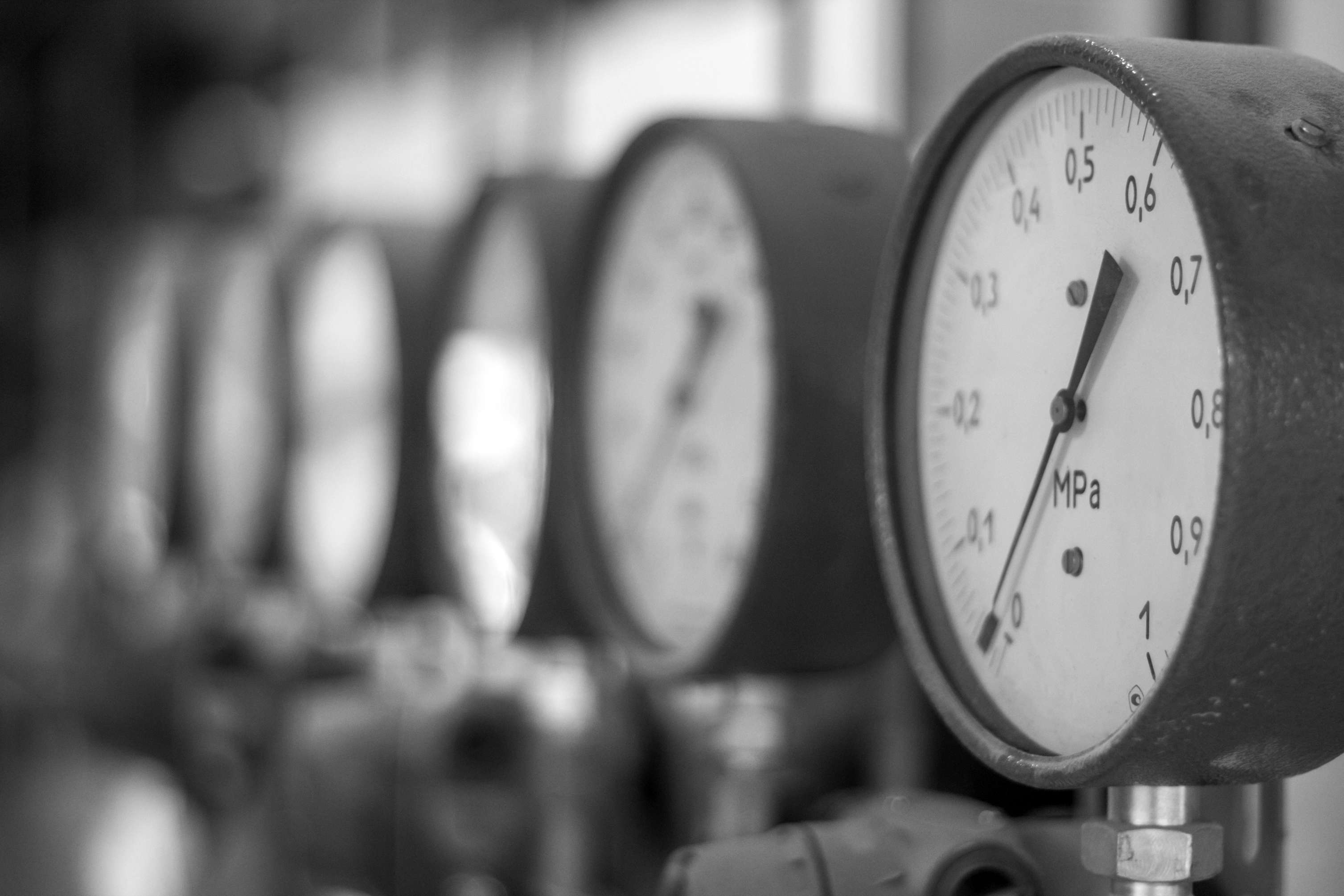 Manometers in the boiler.