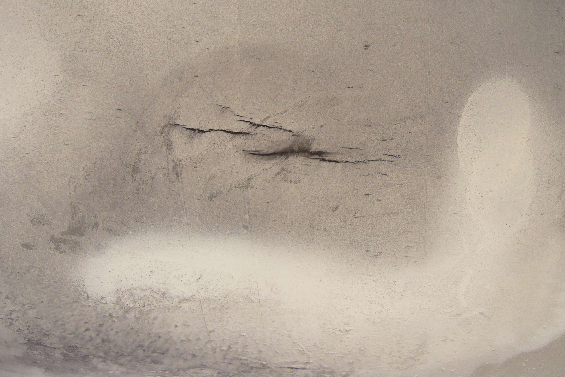 Image of a crack in a pipeline wall.
