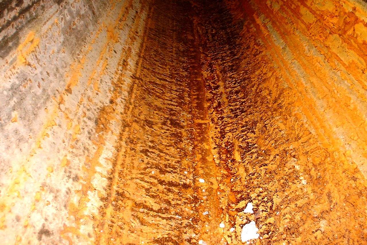 Picture of groove corrosion anomaly.