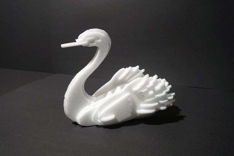 Image of a swan drawn with a CAD program