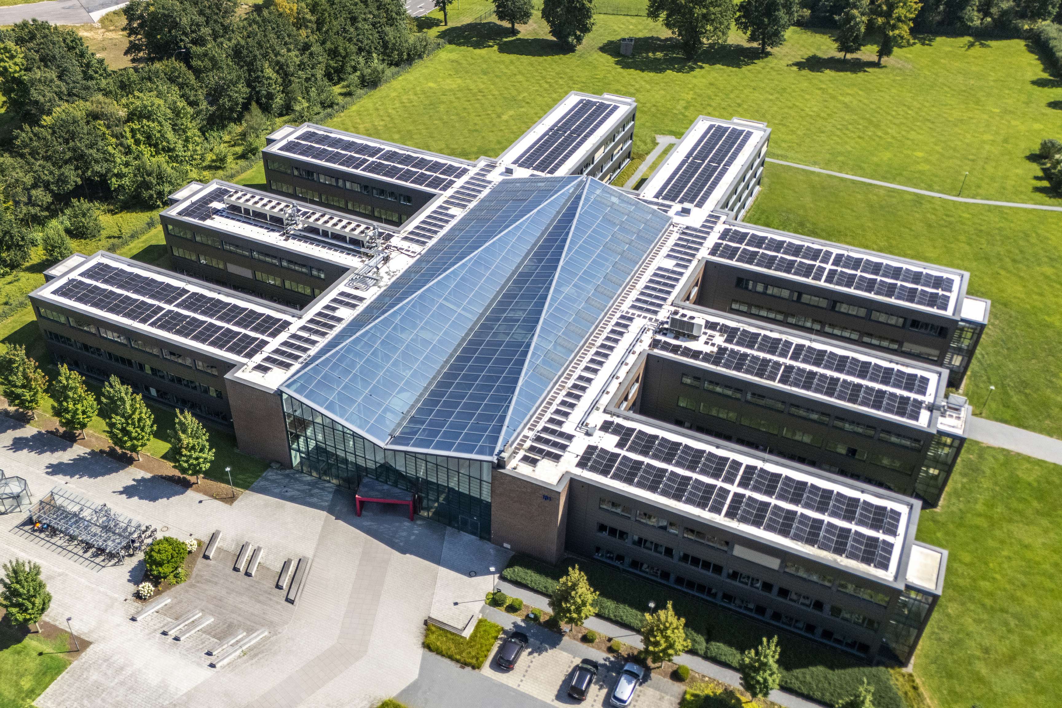Aerial view of the Innovation Center in Lingen from the front at an angle.