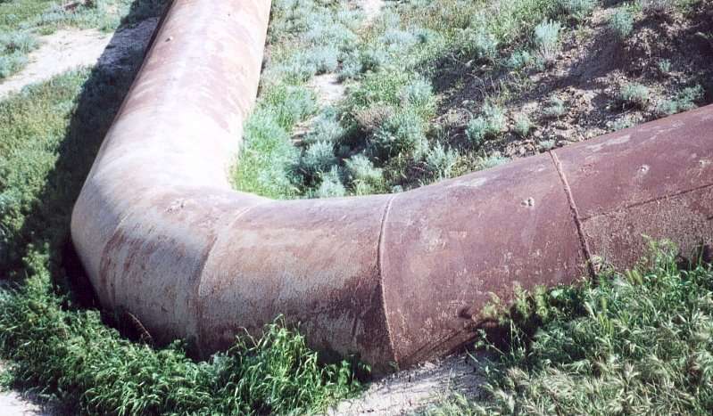 Picture showing miter bends on a pipeline.